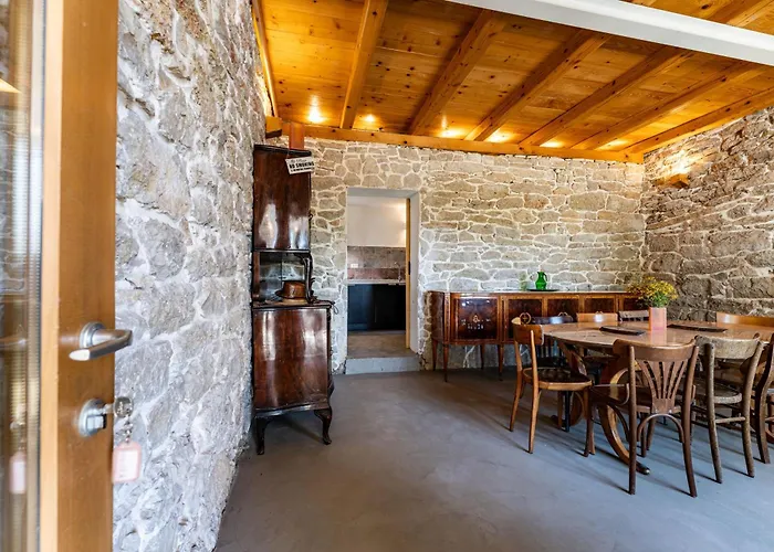 Pueblo Karin Gornji Karin