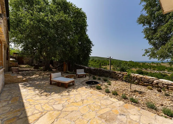 Apartament Pueblo Karin Gornji Karin