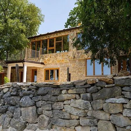 Pueblo Karin * Gornji Karin