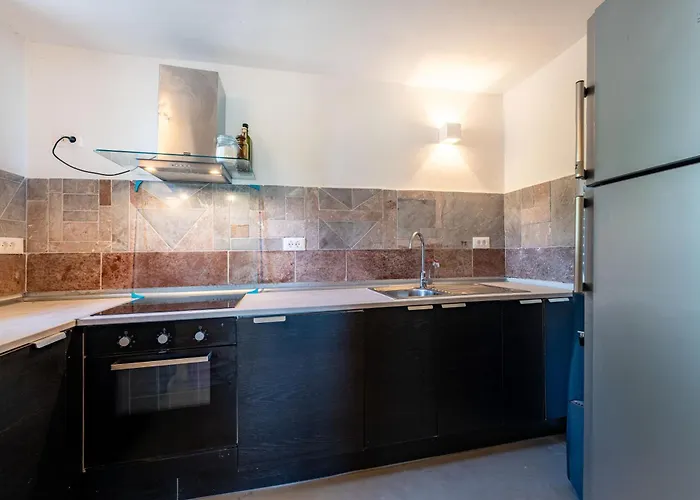 Pueblo Karin * Gornji Karin